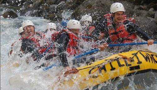 避暑胜地长夏清悠｜戏水、洞穴多野趣贵州解暑有“凉”方